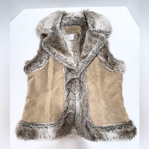 NWOT Live A Little Brown Leather Vest - Picture 8 of 15